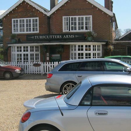 Turfcutters Arms Hotel Boldre Bagian luar foto